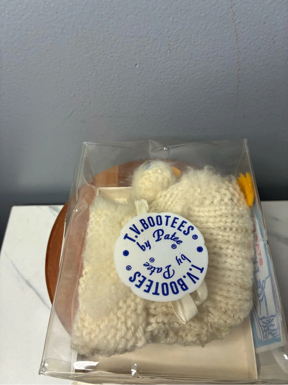 T.V. Booties Cream Knit Duck Baby Booties
